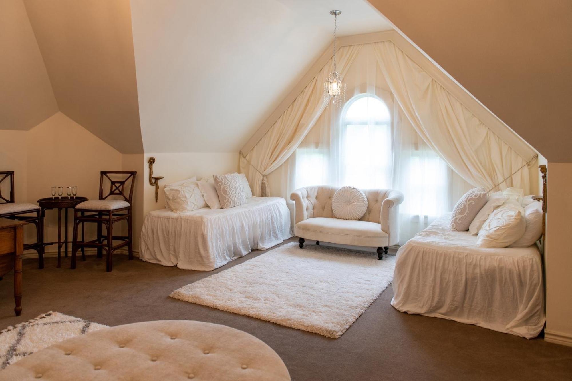 Four Winds Victorian Venue & Suites Bonham 客房 照片